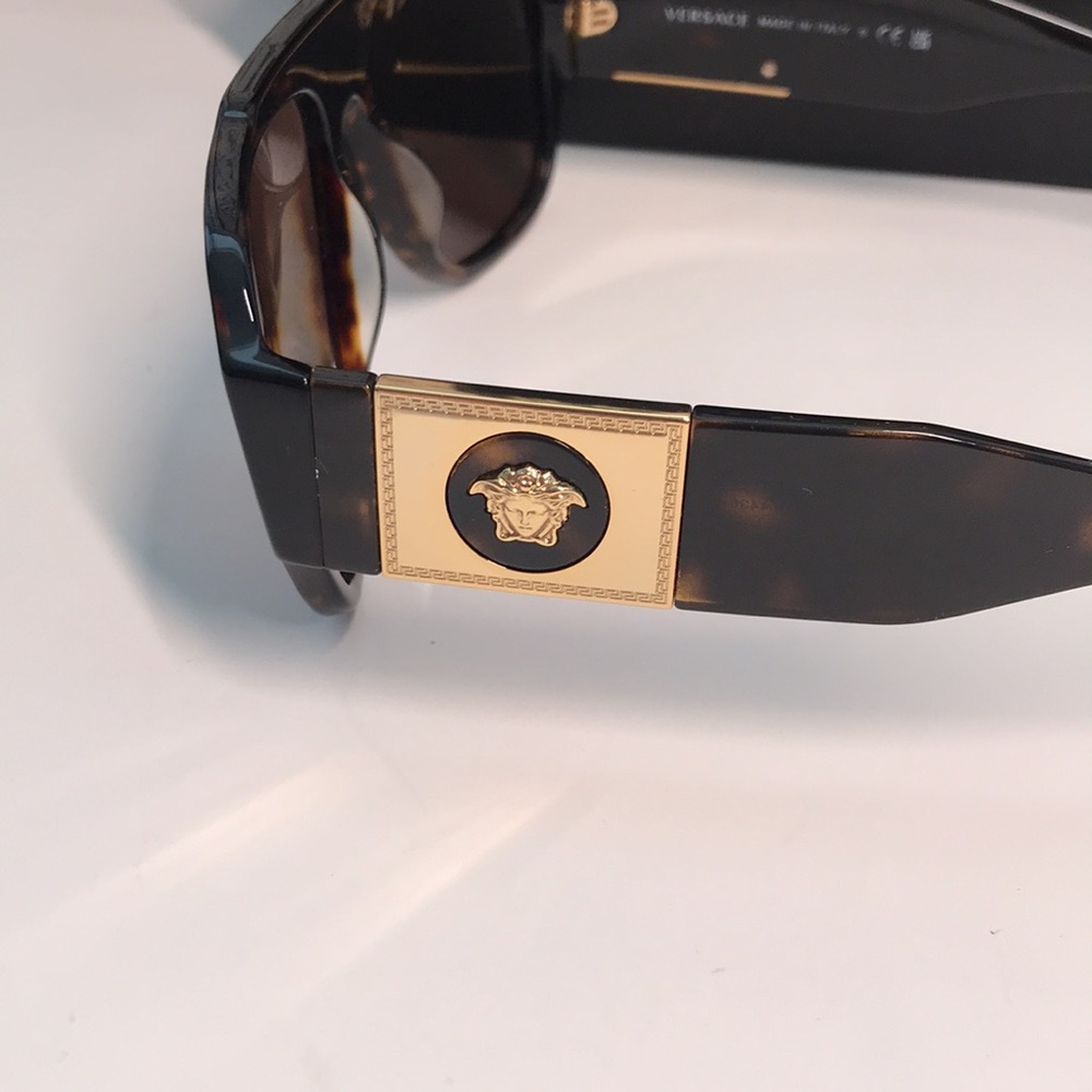 New Authentic Versace Tortoise Shell Sunglasses V… - image 6